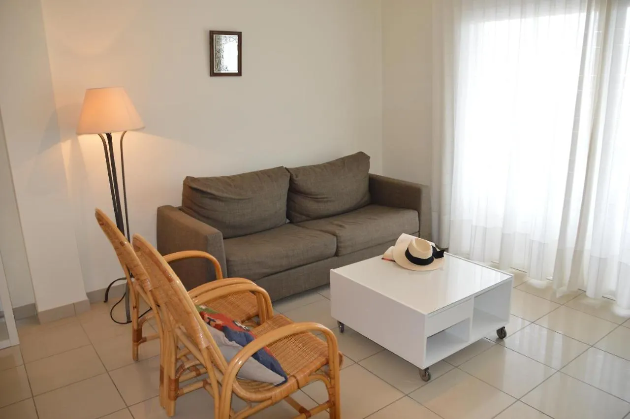 Apartamentos Estartit Park 埃斯塔蒂特 公寓