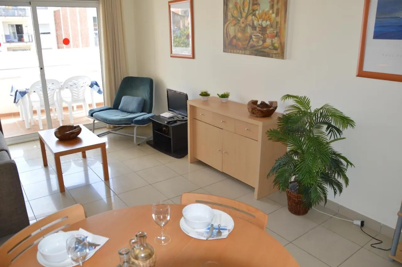 Apartamentos Estartit Park 埃斯塔蒂特 公寓