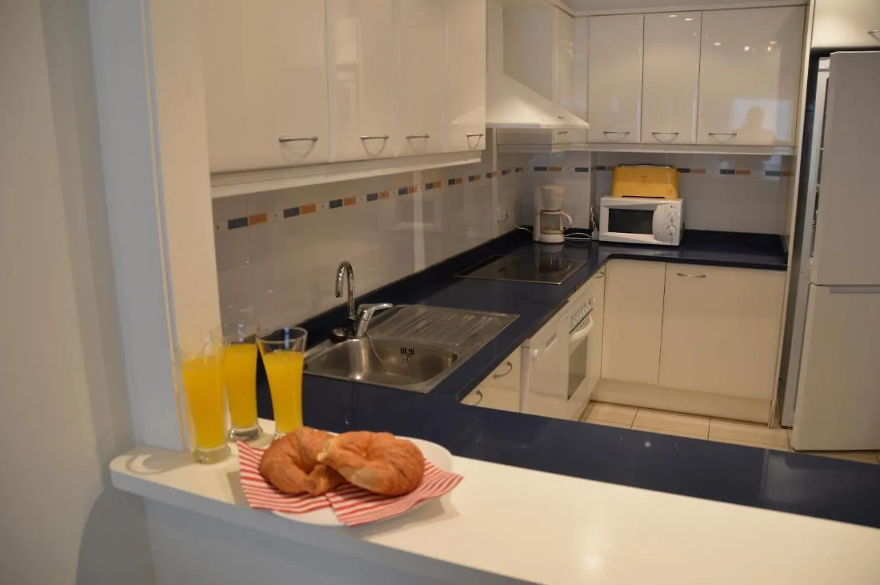 Apartamentos Estartit Park 埃斯塔蒂特