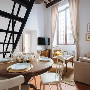 casa-galera-historic-downtown-apartment-in-seville.es-andalucia.com/